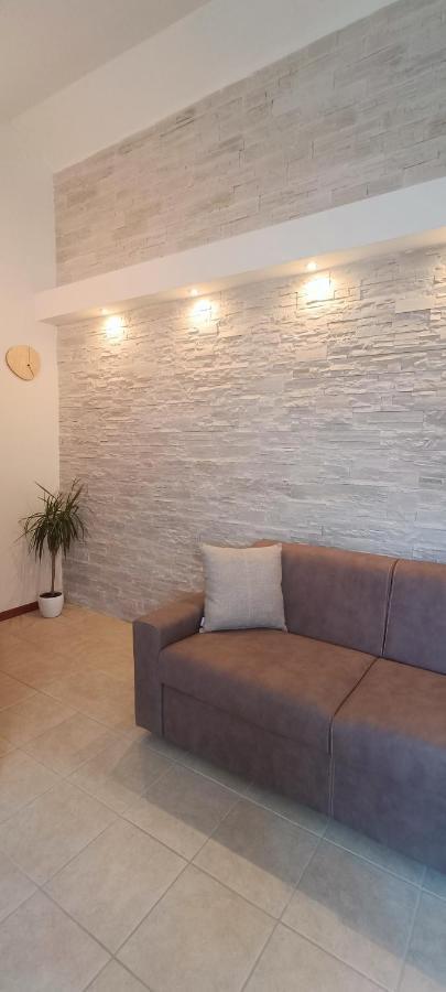 Attico Vistalago - Centro Citta Verbania Bagian luar foto